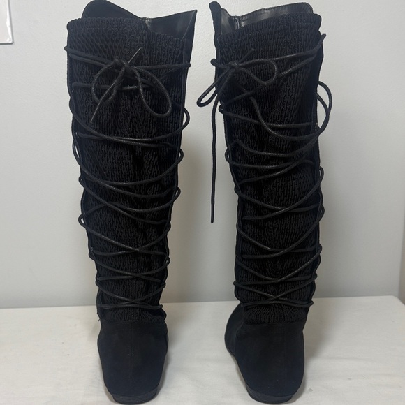 Cliffs by WHITE MOUNTAIN Black Lace Up Boots - Picture 2 of 7
